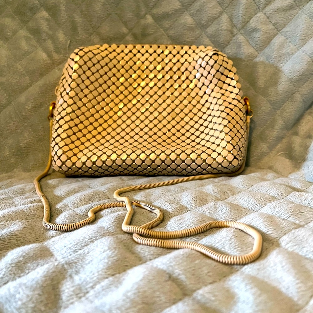 Vintage Beige Metal Mesh Small Shoulder Bag. 70’s style